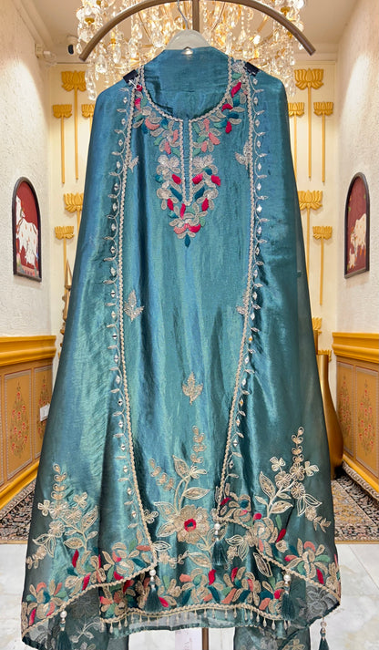 Sunehri Noor Organza Suit