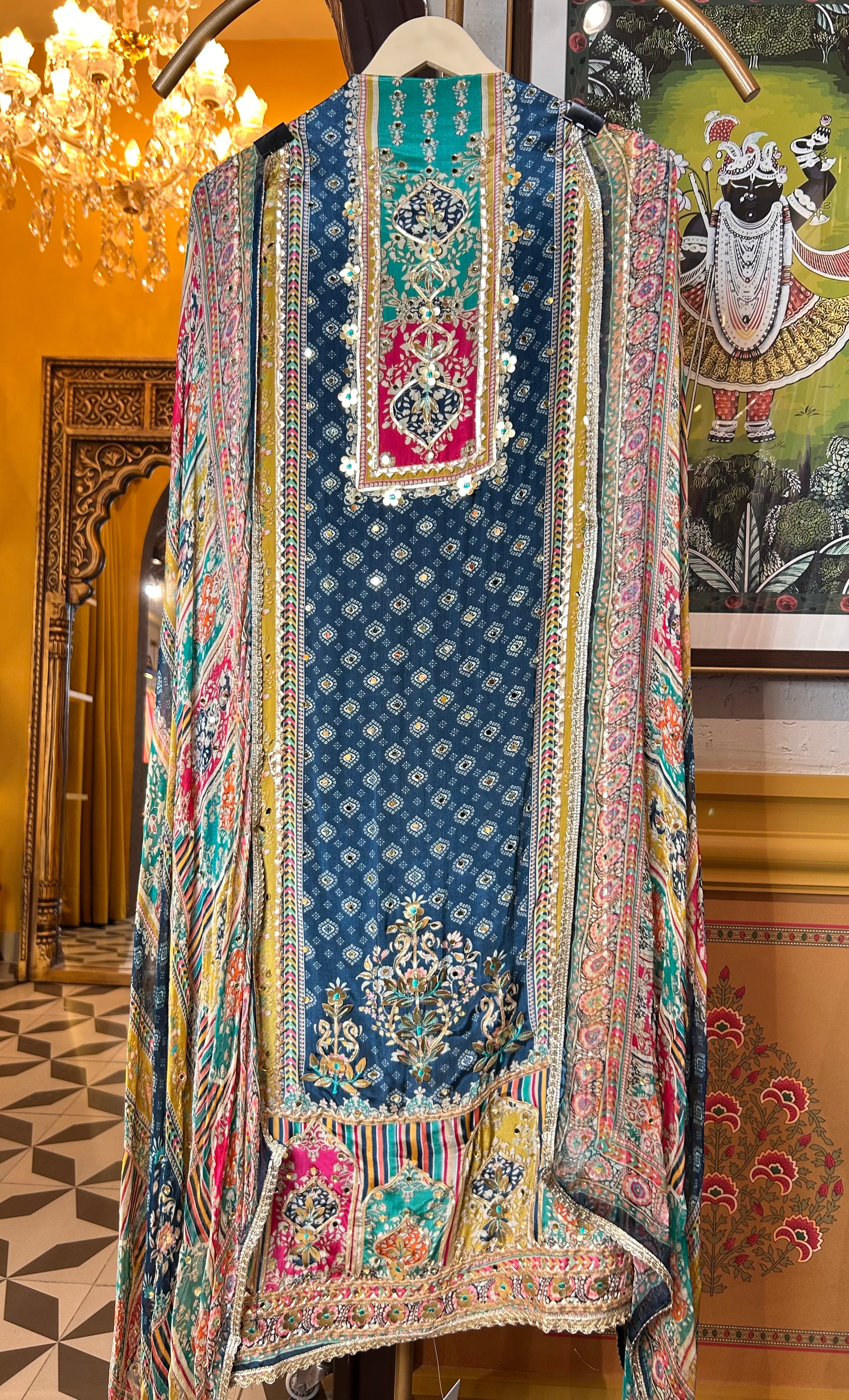 Naureen Crêpe Suit (Peacock Green)