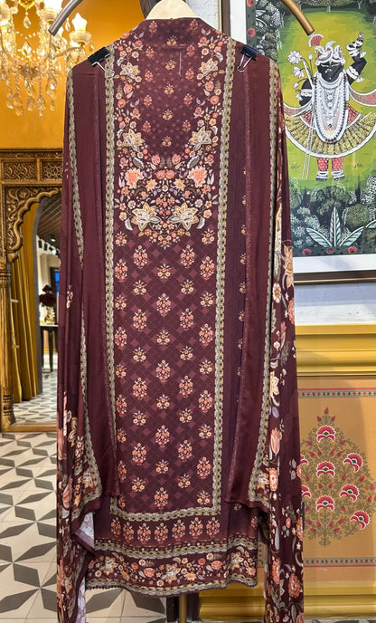 Mahira-é-Pashm Suit (Maroon)