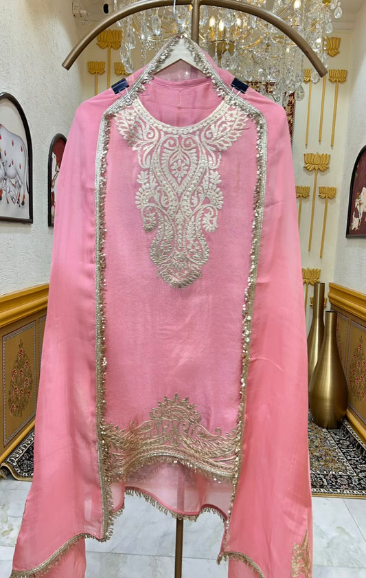 Arezya Kinari Élan Farshi Set (Pink)