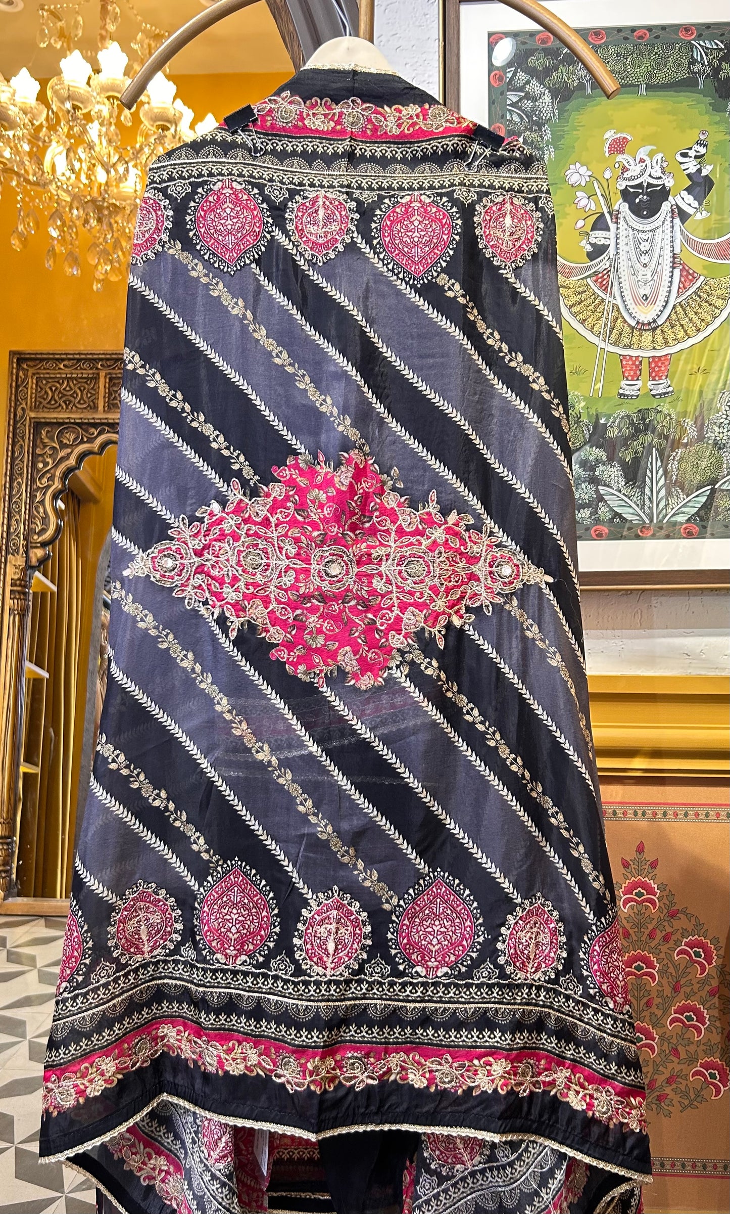 Aurisse Royale Crêpe Suit