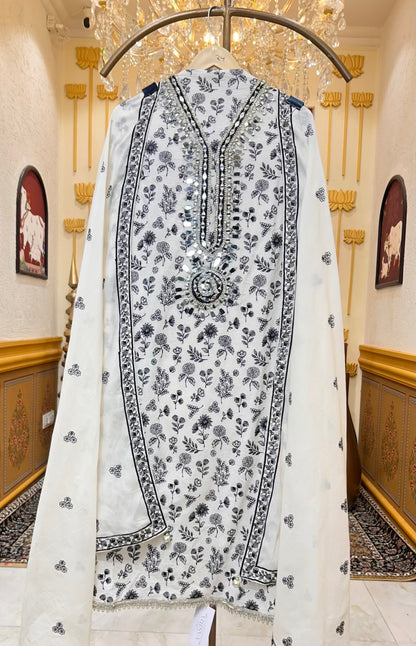 Meher Aaina Thread Suit