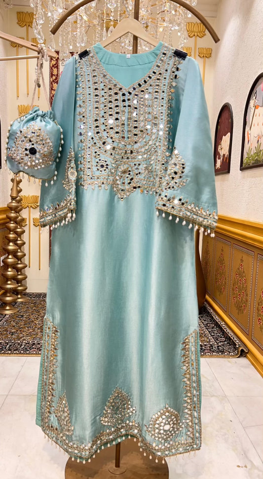 Elvora Sheesha Lace Dress