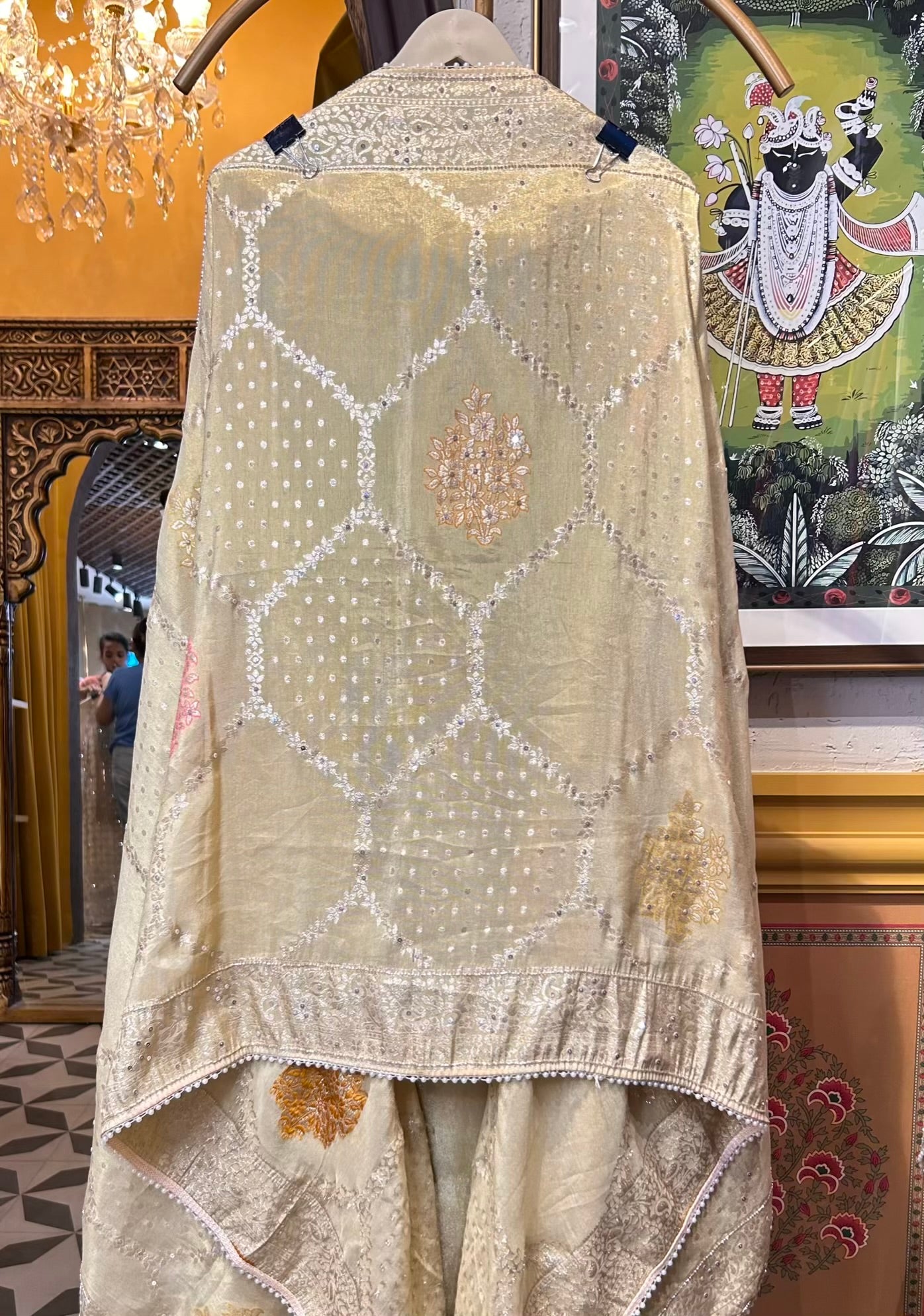 Hayaa-e-Noor (Yellow)