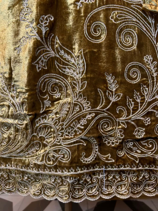Velvasa Brocade Suit (Gold)