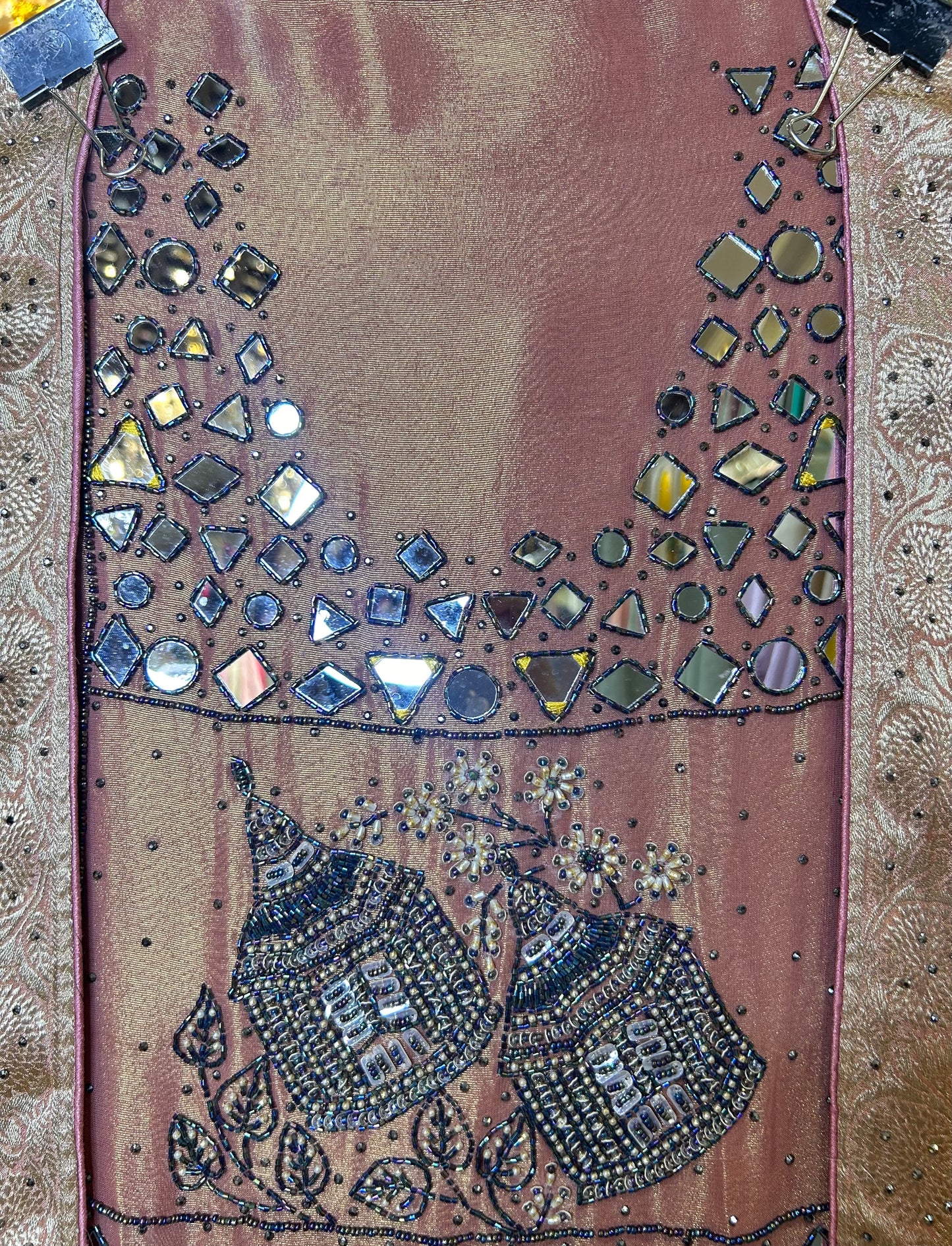 Aaina Saaz (Pink)