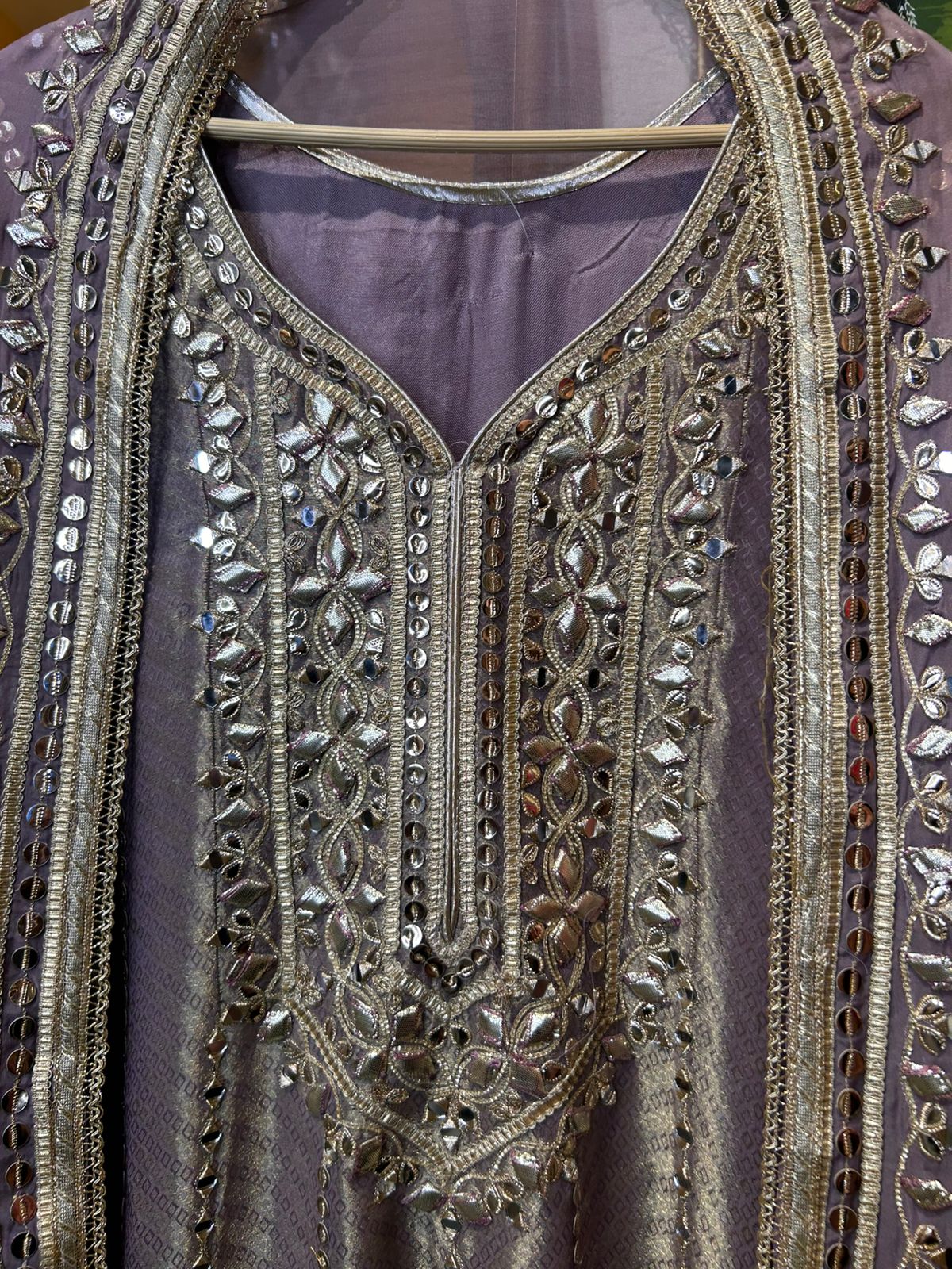 Amaira-é-Noor Anarkali (Lavender)