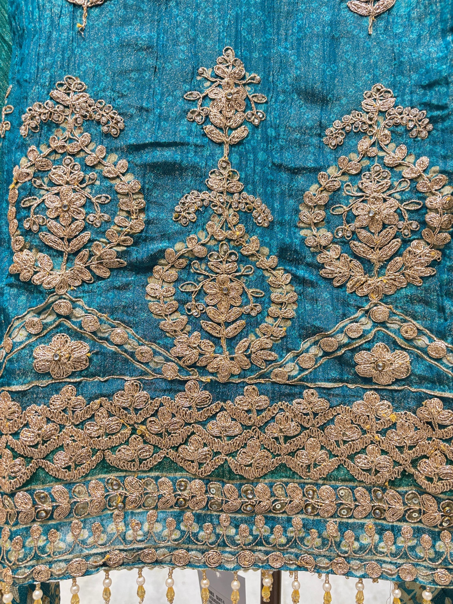 Noor Tissé Suit