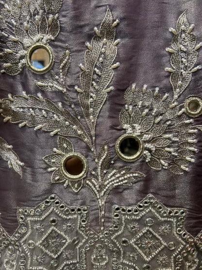 Sabeen-é-Noor (Lavender)