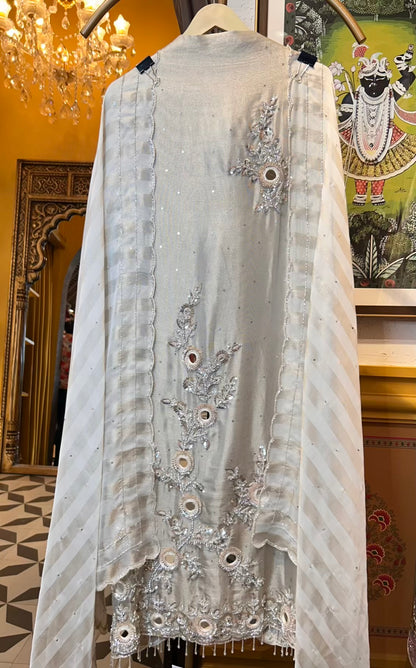 Seranza Organza Suit (Ivory)