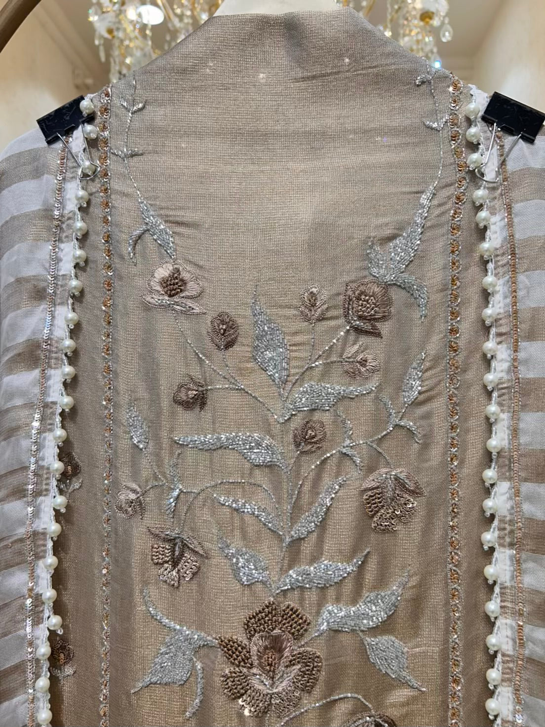 Zarehza Cutdana Élan Suit (Beige)