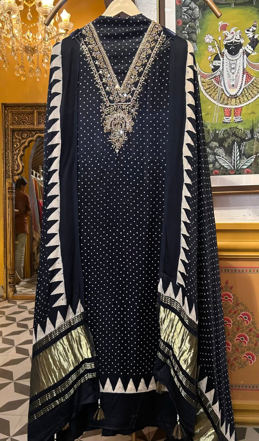 Zarmeena Satin Suit (Black)