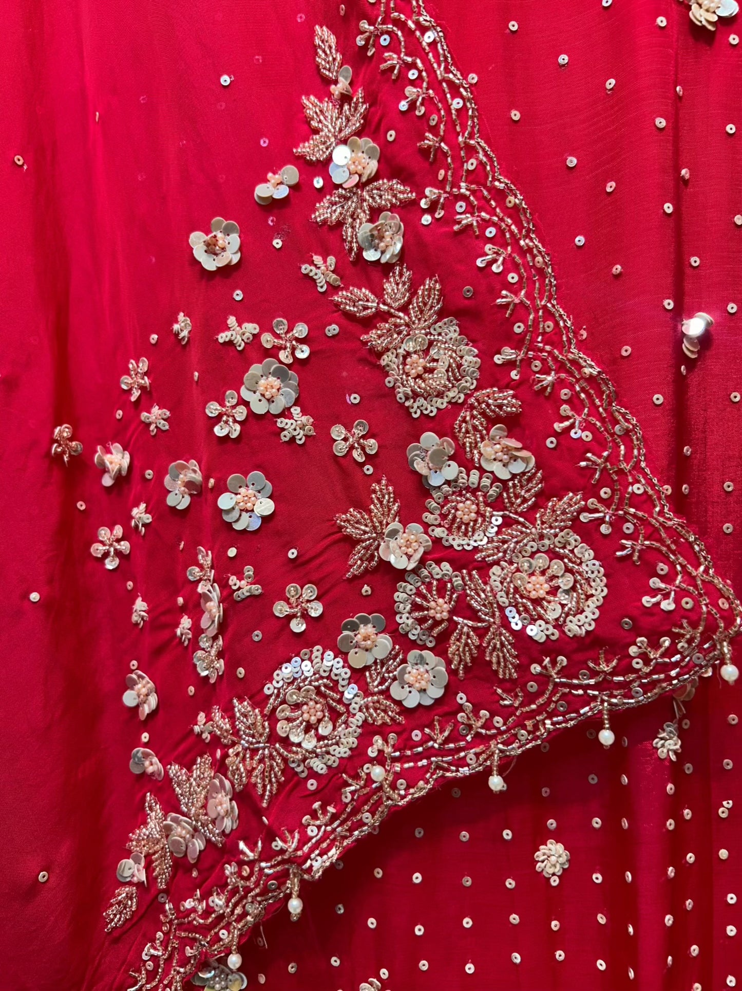 Noorvaya Sequin Élan Suit
