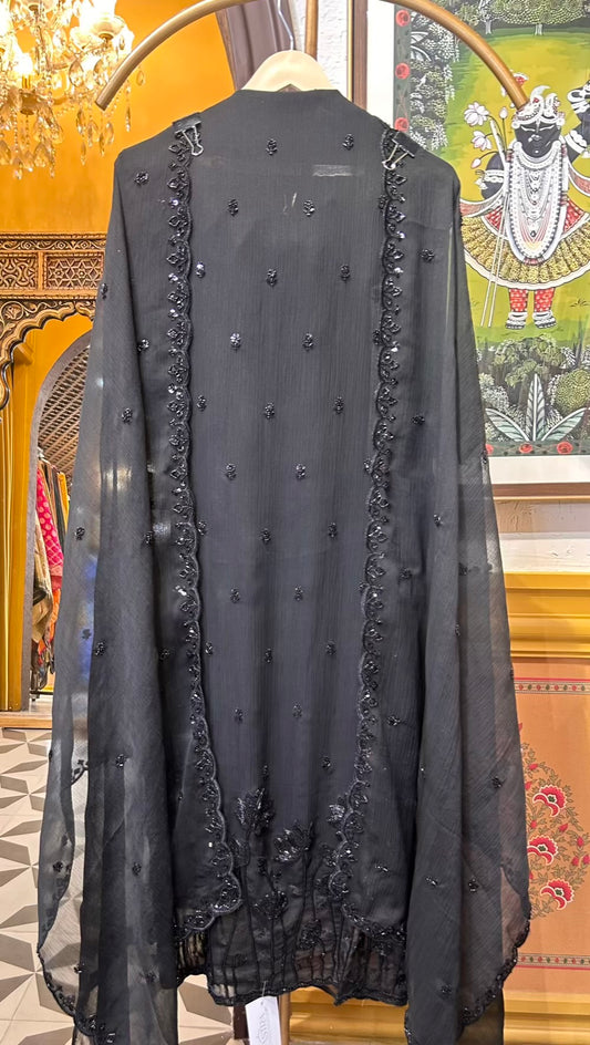 Mahroza Crushed Organza Suit (Black)