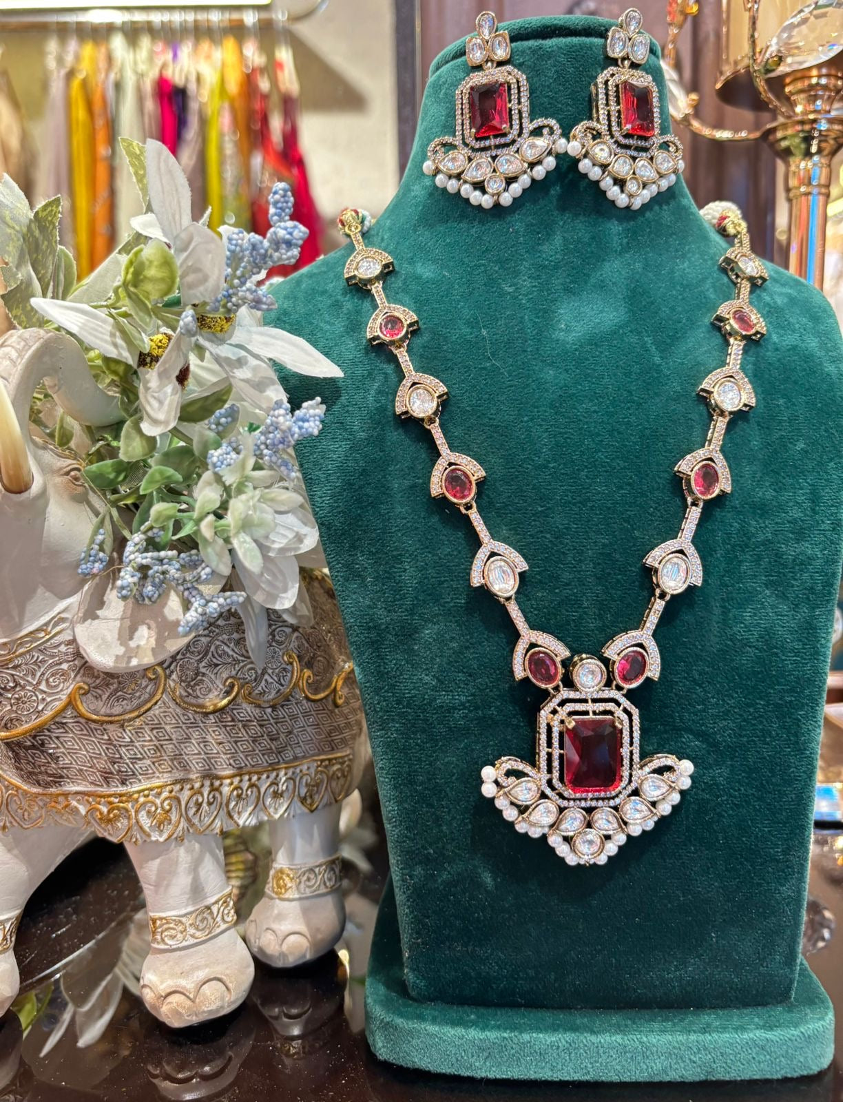 Rajnidhi Kundan Necklace Set