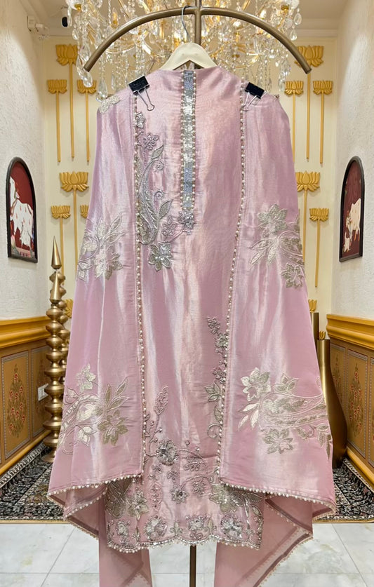 Zehraani Haathkaar Organza Suit (Peach)