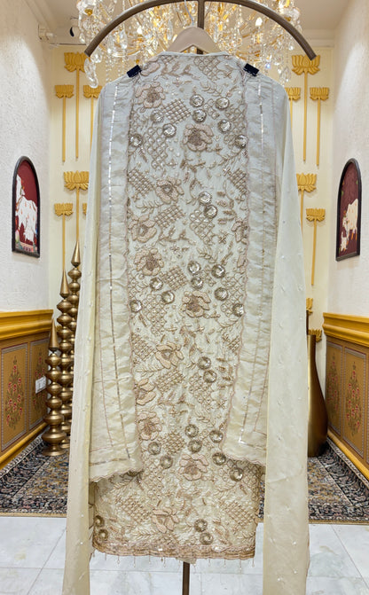 Veesha Ivory Suit