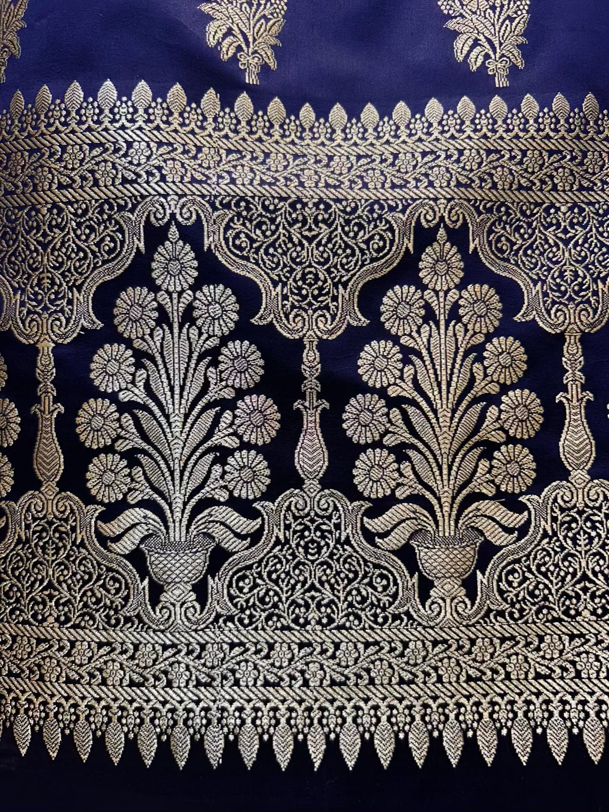 Ruhzini Silk Weave Suit (Navy Blue)