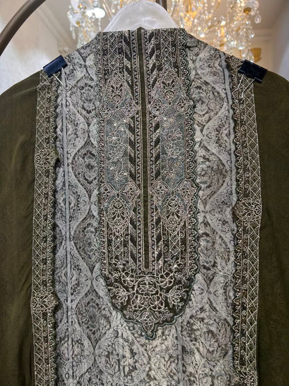 Zehraah Zari Shringaar Suit (Mehendi Green)