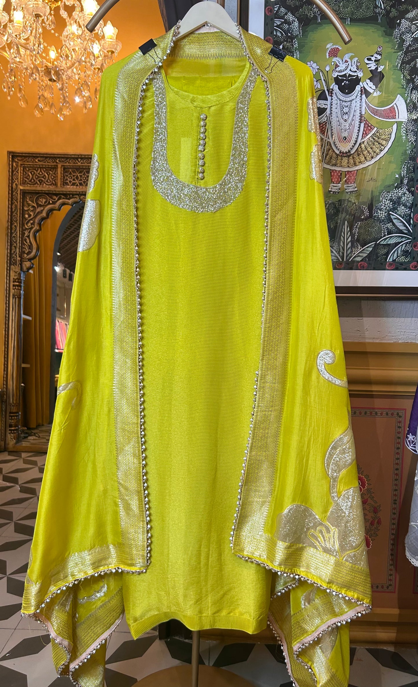 Naureh Organza Suit (Lime Green)