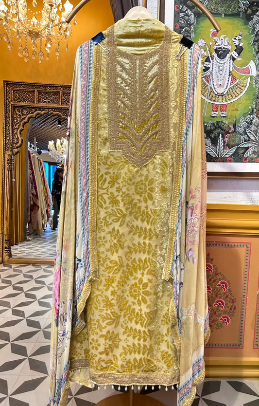 Zaroon Velvet Suit (Yellow)