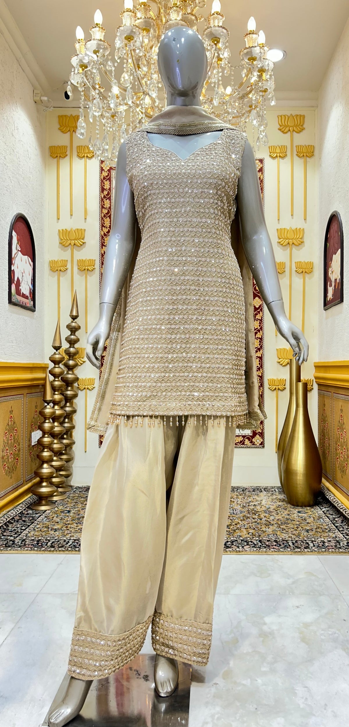Mahzara Farshi Suit