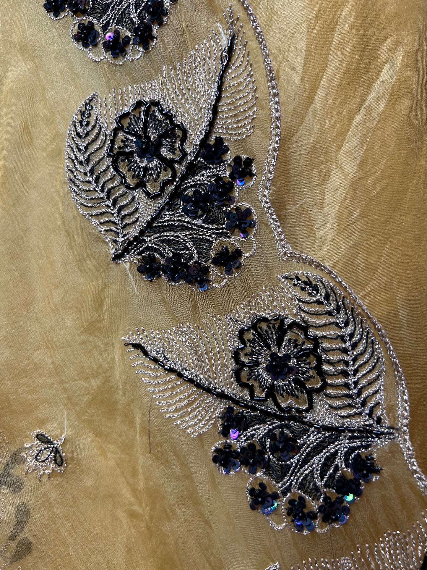 Zunairah Organza Suit (Yellow)