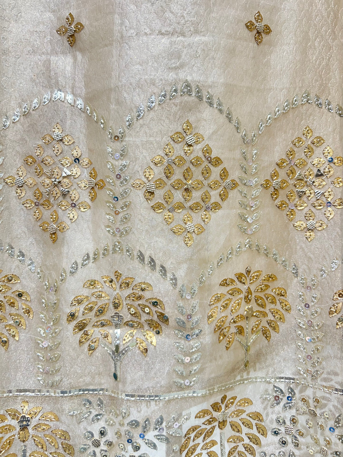 Zarmeiraa Tissue Organza Suit