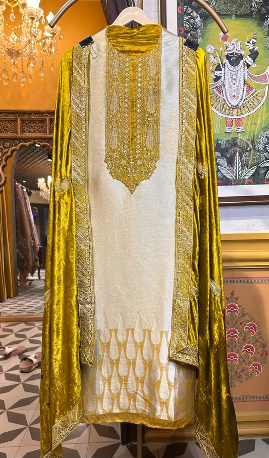 Zohaina-é-Banaras (Yellow)