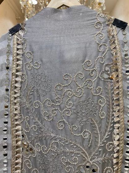 Zarvisha Aaina Kinari Suit (Silver Grey)