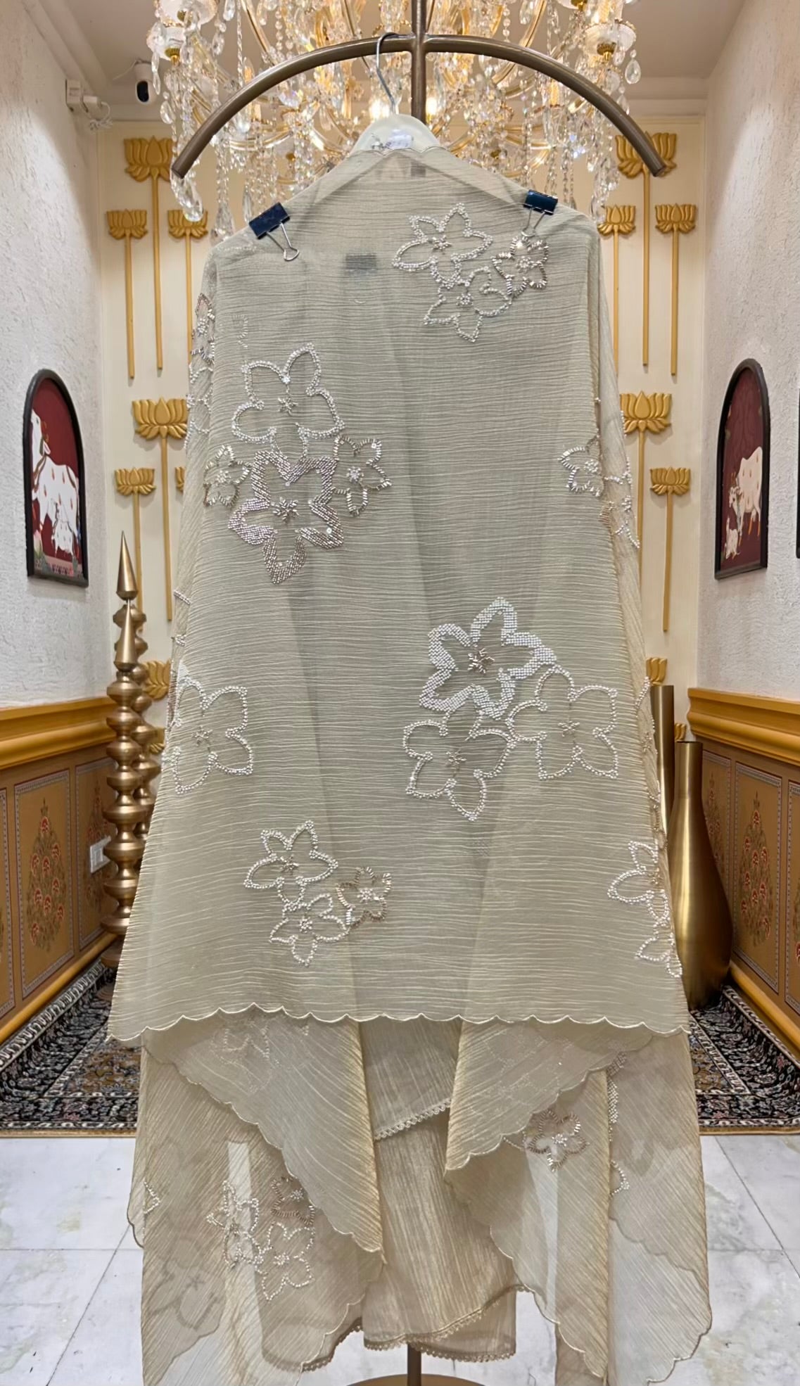 Aarifa Crush Karigari Suit (Ivory)