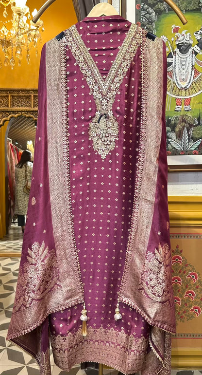 Zarfeenah Banarasi Suit (Purple)