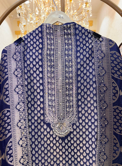 Riwaayat Banaras Suit