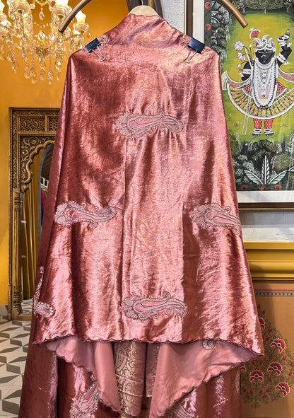 Zarqaa Velvet Suit (Peach)