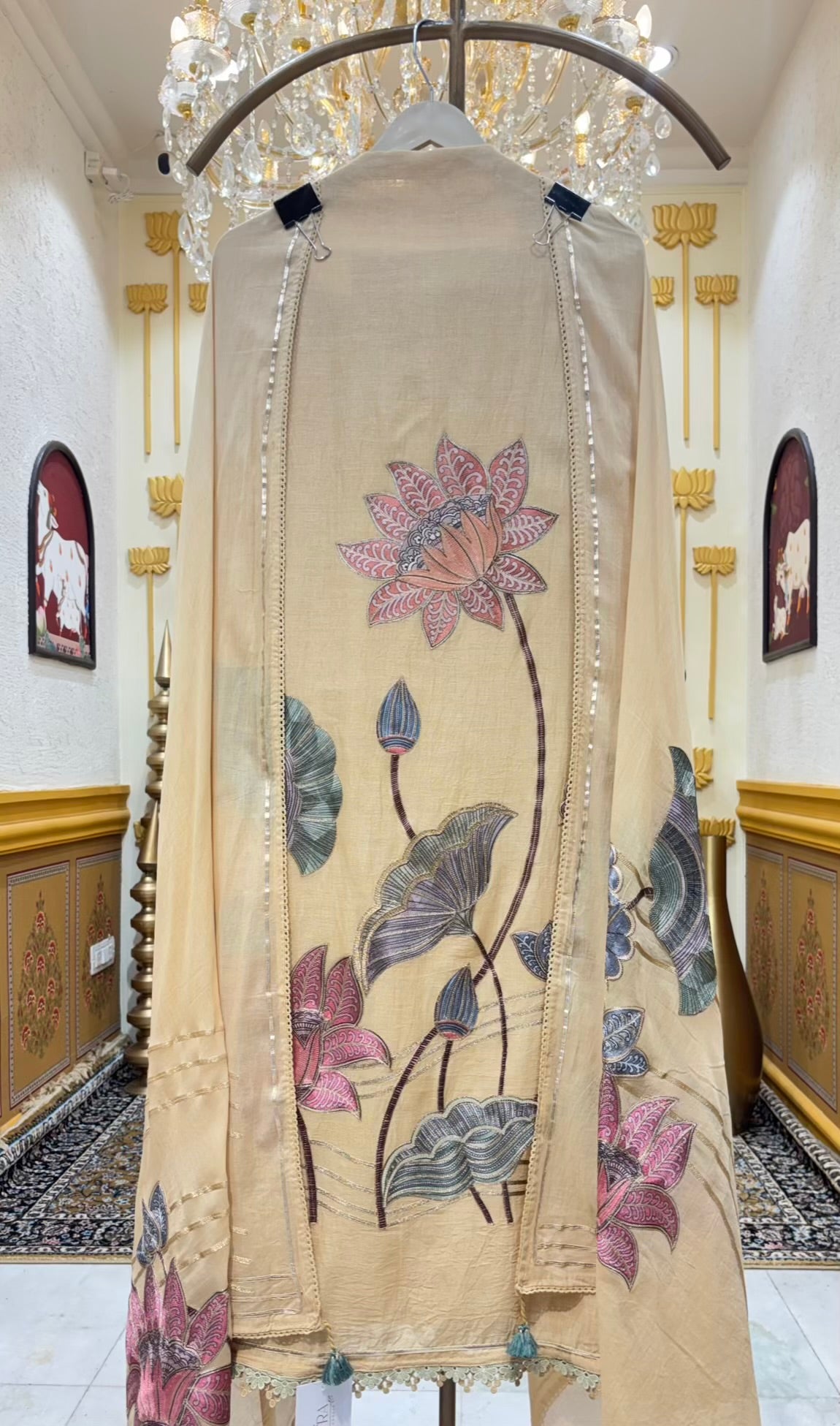 Veda Linen Zari Suit