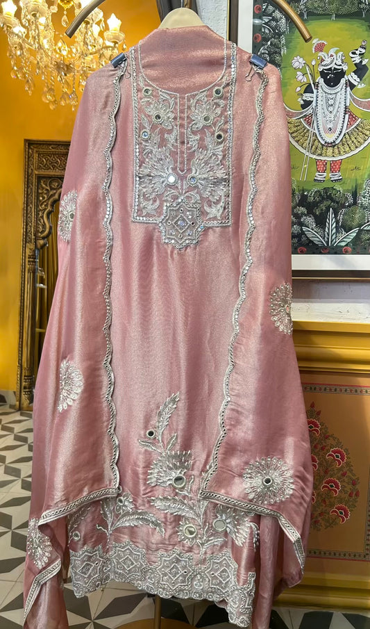 Sabeen-é-Noor (Pink)