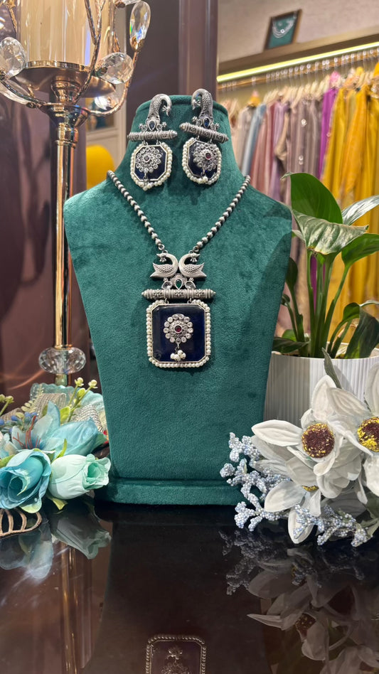 Neelmayi Morni Silver Haar (Black)