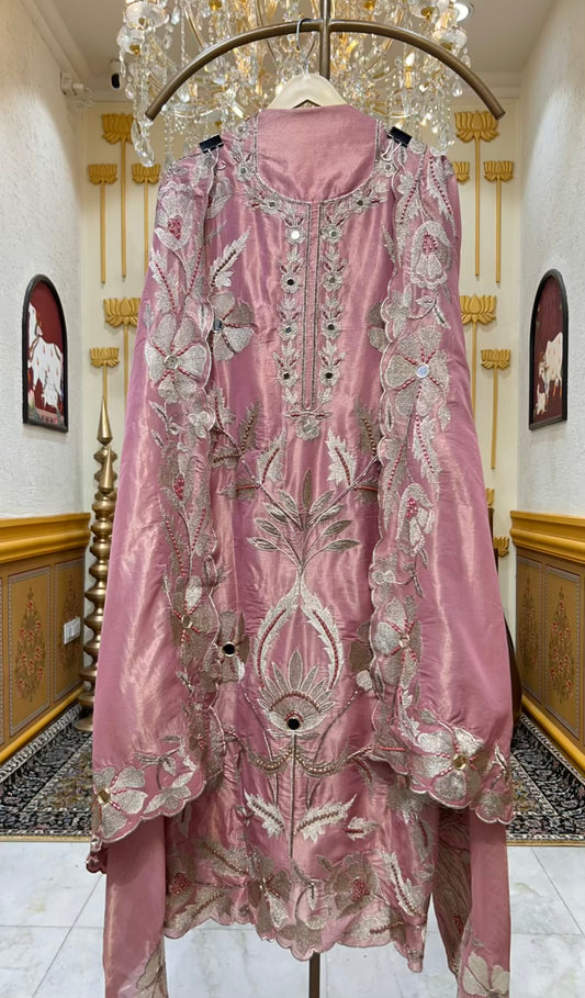 Noorika Sheesha Pearl Suit (Pink)