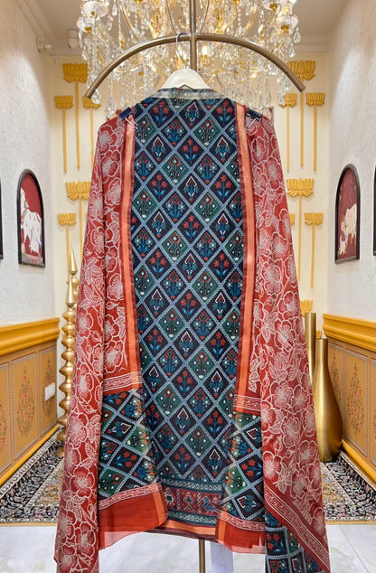 Vasundhara Patola Loom Suit (Rust)