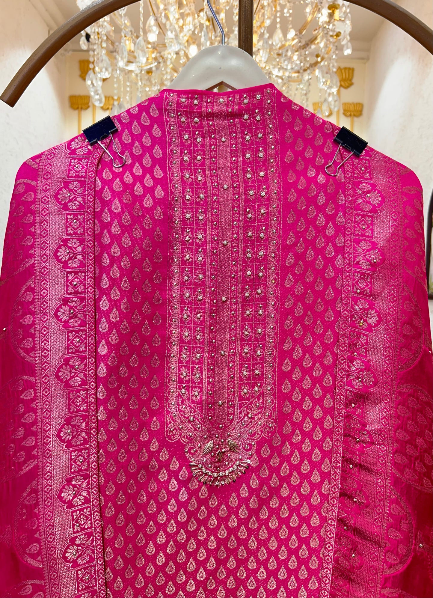 Riwaayat Banaras Suit
