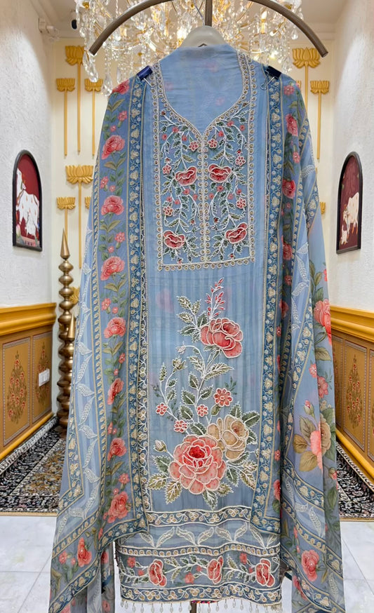 Aamira Dori Moti Organza Suit