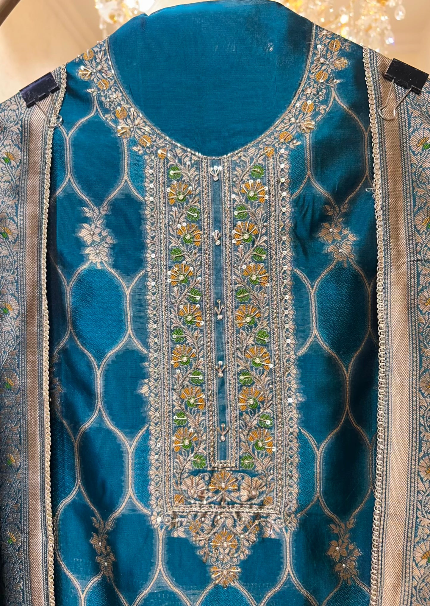 Aarisha Banarasi Élan Suit (Turquoise)