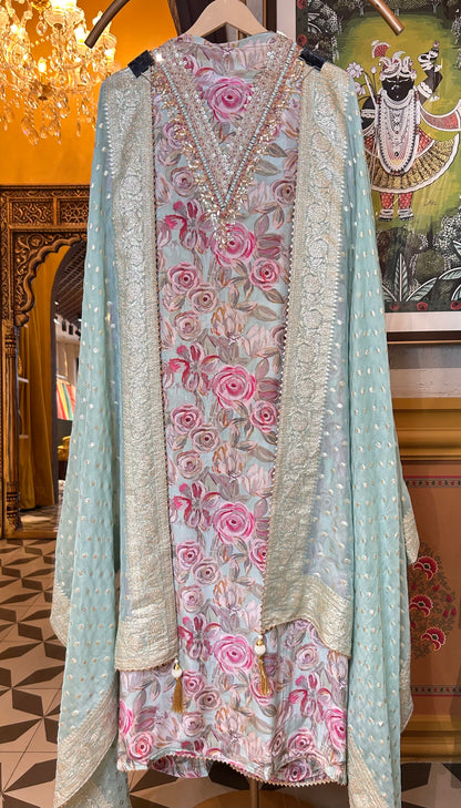 Zareen Crêpe Suit
