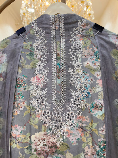 Pravaira Printed Suit