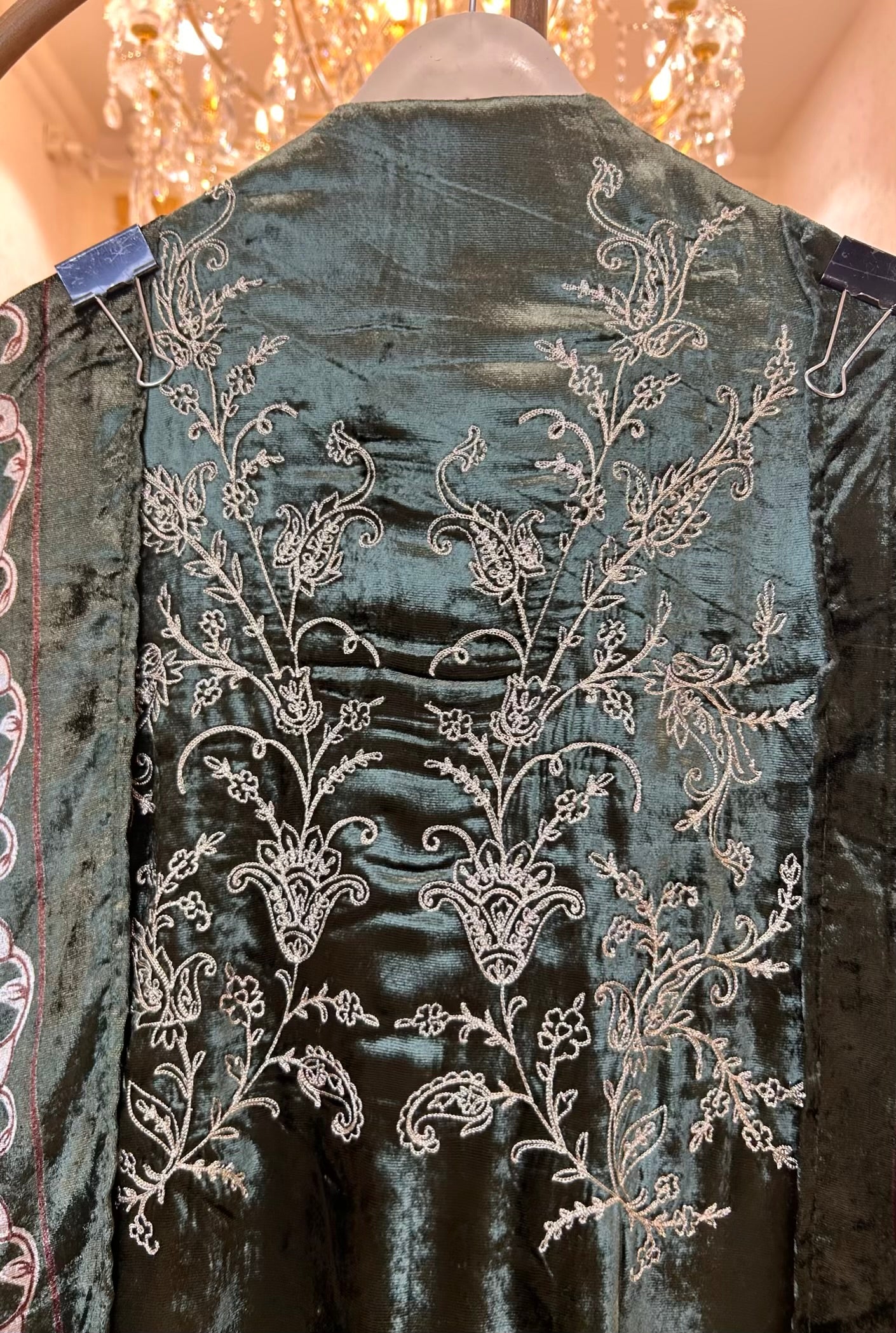 Riyanza Velvet Brocade Suit (Green)