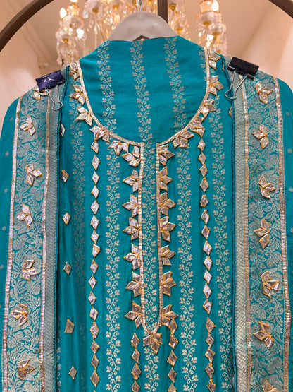 Zarbaft Suit