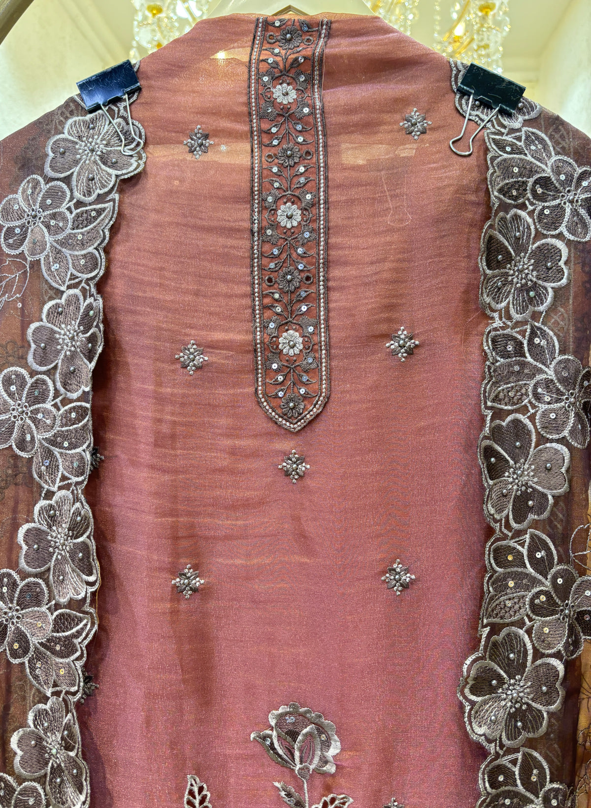 Ruhzeen Pakistani Suit