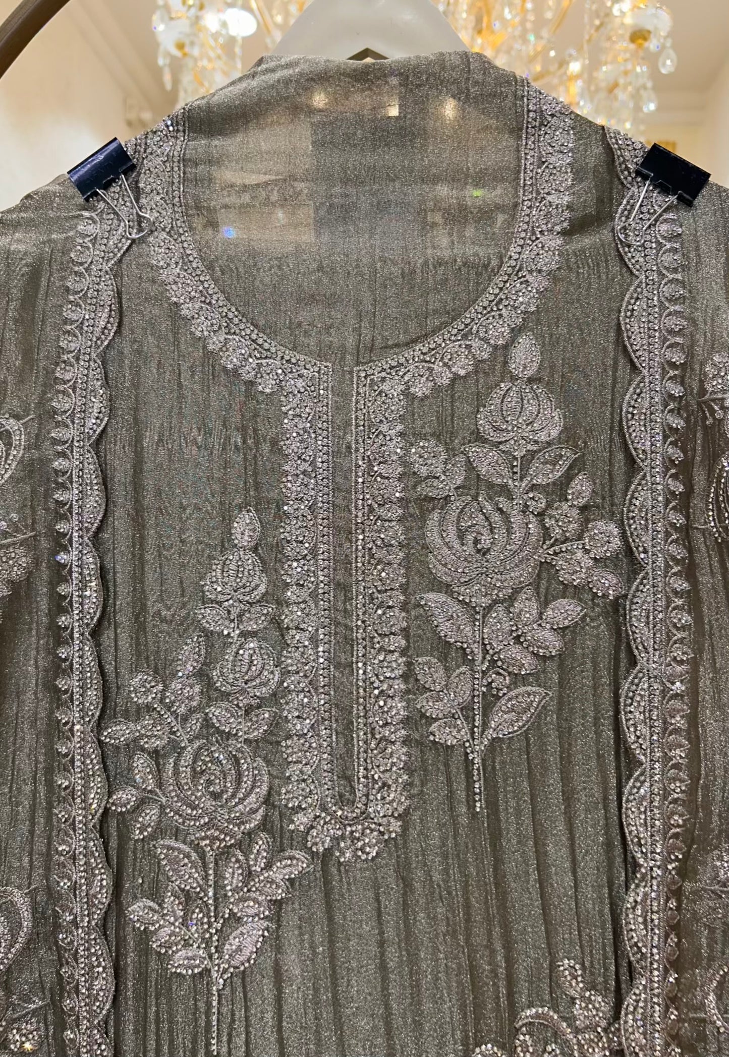 Zivara Crystal Élan Suit (Mouse)