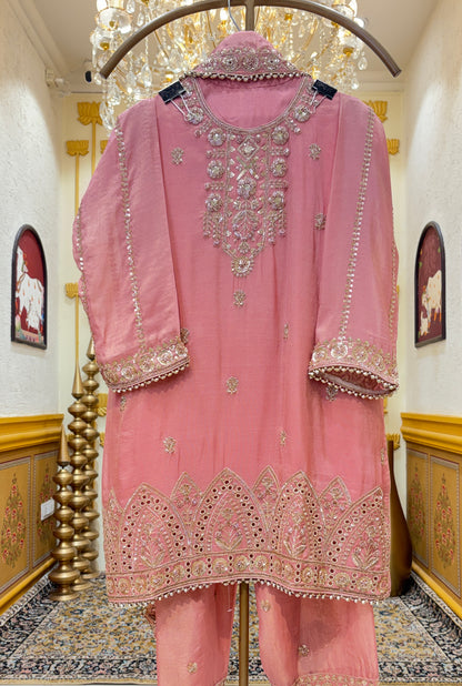 Vyanika Gharara Set