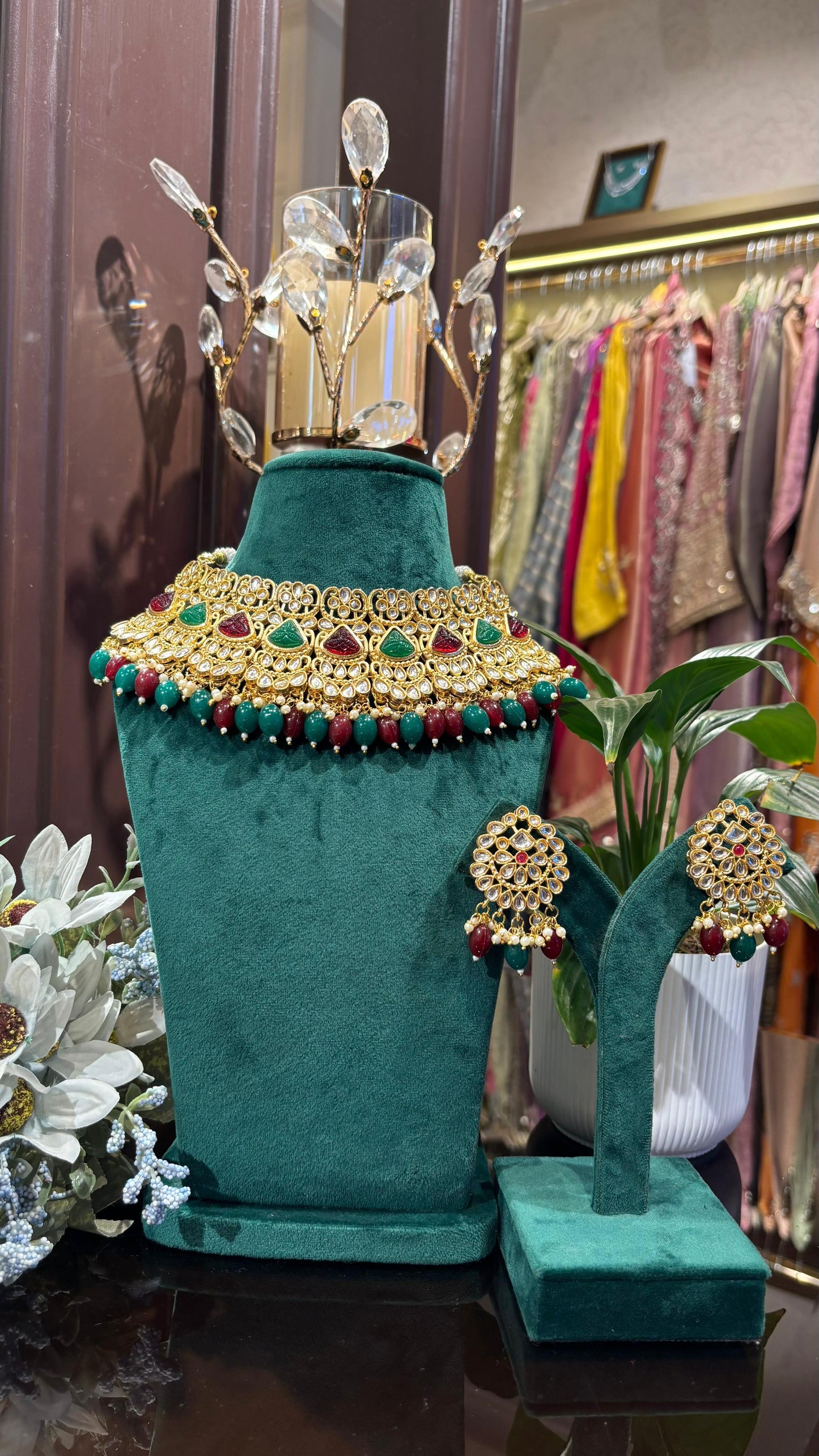 Red & Green Kundan Triangle Choker Set